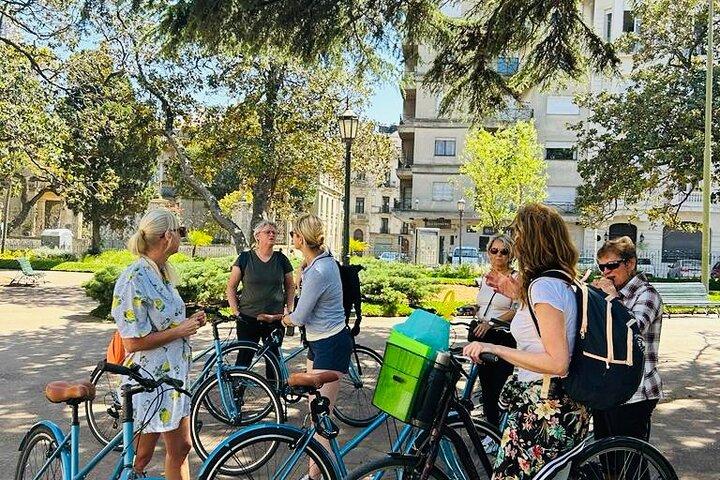 Montevideo Small Group Bike Tour or E-bike tour with picnic