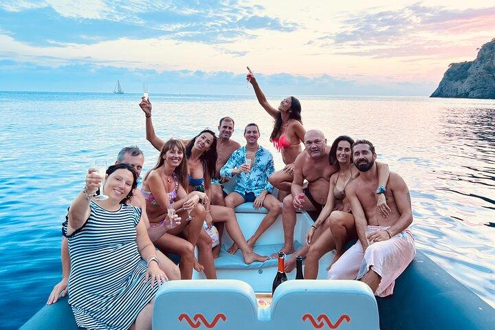 Sunset Boat Tour with Aperitif in Portofino