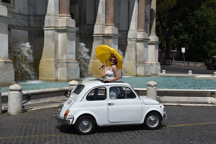 Fiat500 vintage Private photoshoot, with a Roman, pickup included