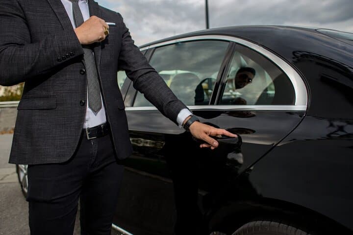 Dubai Full-Day Private Car and Driver Hire