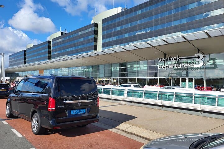 Private Airport Transfer to or from Schiphol Airport