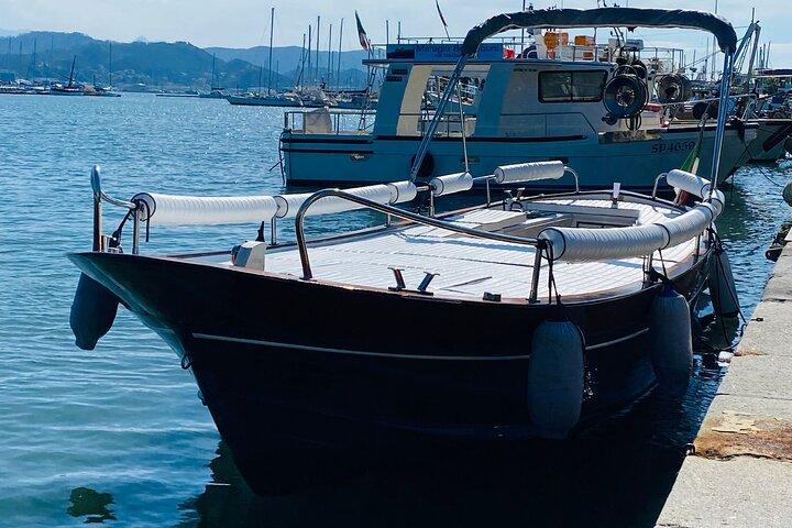 6 and a half hour boat tour of Cinque Terre