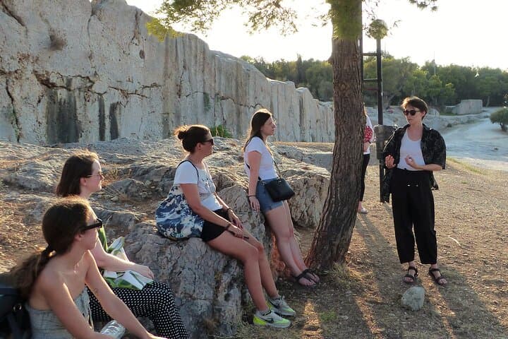 Private Walk Women in Ancient Greece