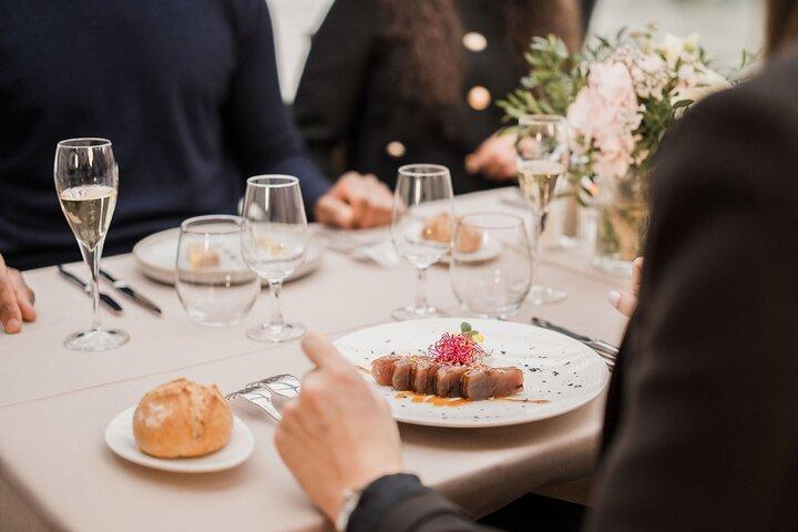 Bateaux Mouches® Christmas Special Lunch Cruise in Paris