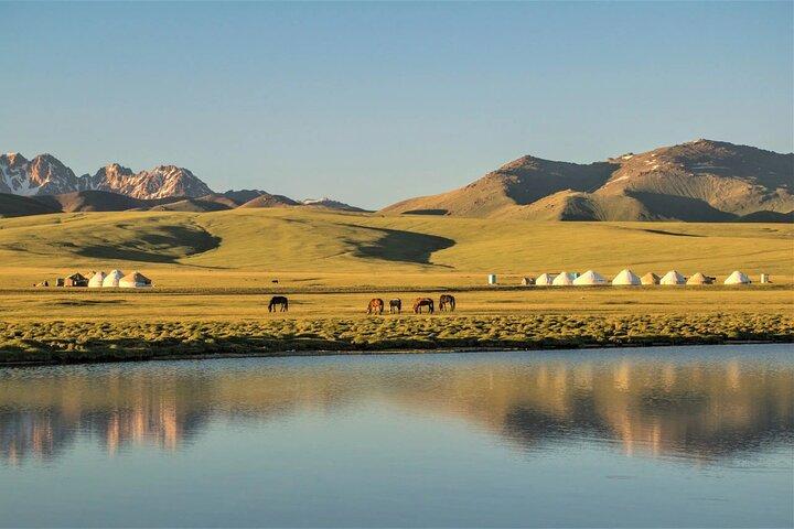 2-Day Small-Group Nomadic Adventure to Song Kul Lake