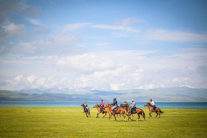 2-Day Small-Group Nomadic Adventure to Song Kul Lake