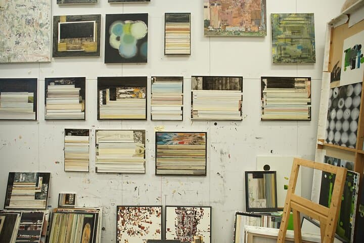 Not Your Typical Osaka Tour — Hidden Art Galleries & Local Lunch
