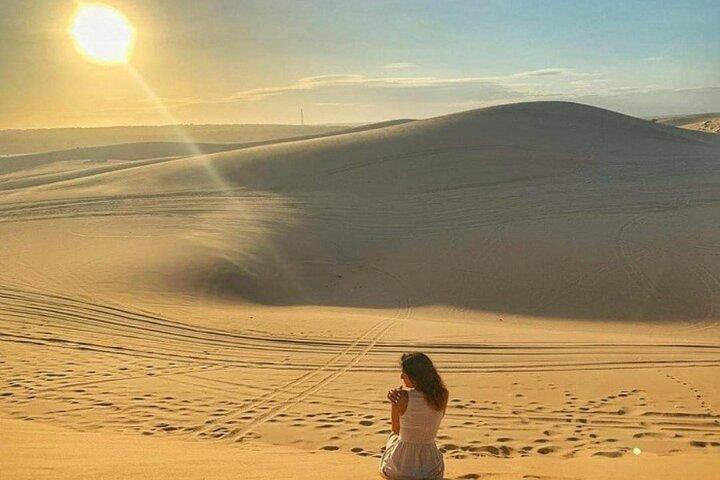 Mui Ne Jeep Tour Sunrise Or Sunset with Jeep