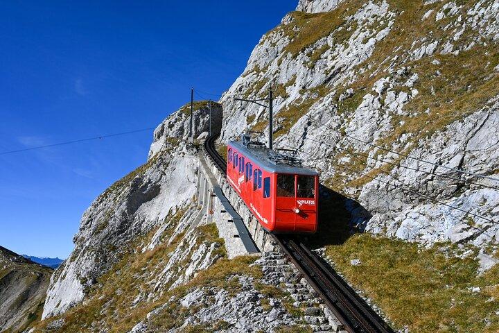 Guided Daytrip to Mount Pilatus and Lucerne from Zurich