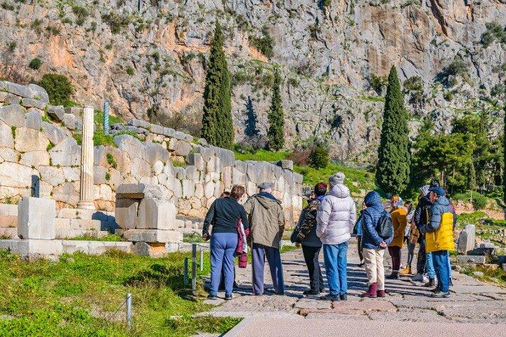 Delphi, Hosios Loukas & Arachova Private Day Tour from Athens
