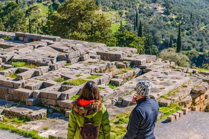 Delphi, Hosios Loukas & Arachova Private Day Tour from Athens