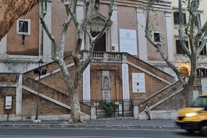 Rome: Capuchin Crypts Entrance with hosting &Audio guide