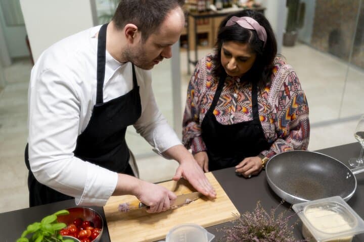 Pizza Cooking Class with Tiramisù and Wine Tasting in Milan