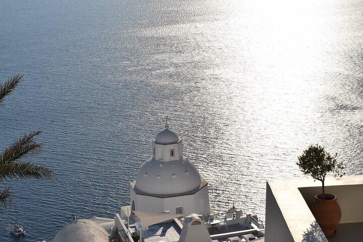 Private Custom Land Tour in Santorini with a Local