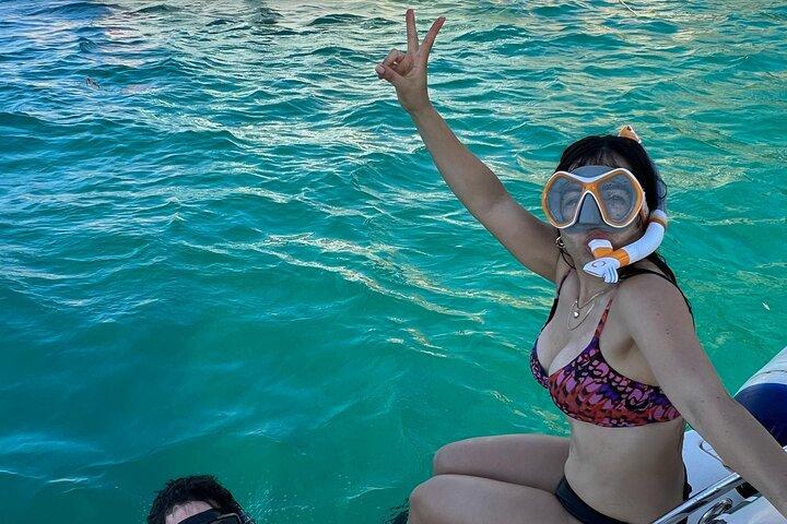 Cabo San Lucas Private Yacht Tour with Snorkel