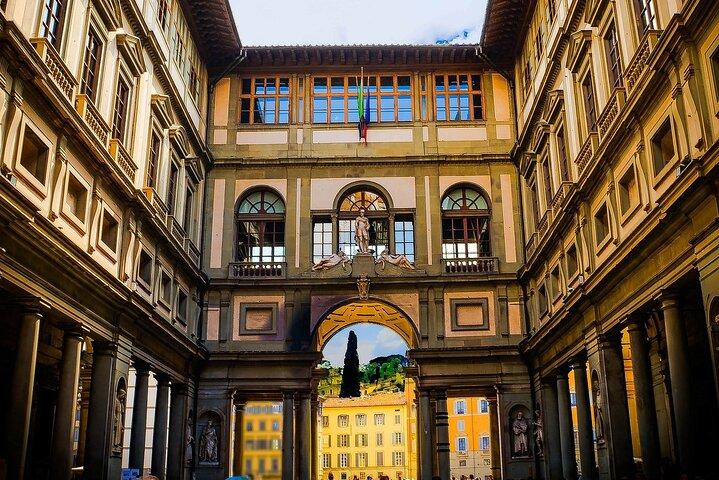Florence’s Vasari Corridor & Uffizi Gallery Guided Tour