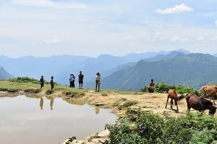 Sapa Bac Ha Market 2 Days 1 Night Exclusive Tour in hotel