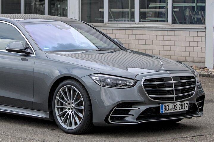 Mercedes S Class Chauffeur Service in Paris