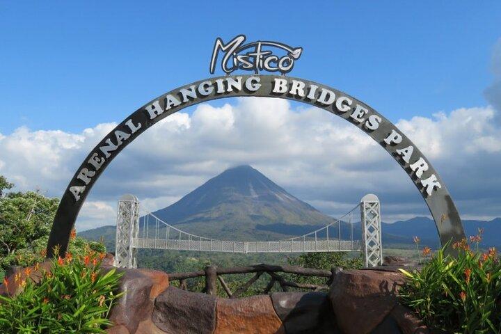 Mistico Hanging Bridges & La Fortuna Waterfall Tour with Lunch