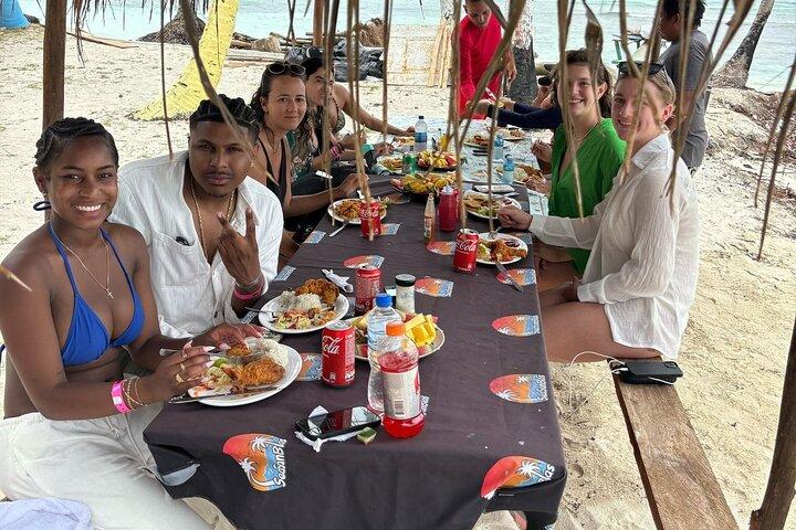 San Blas Island-Hopping : Full-Day Adventure from Panama City