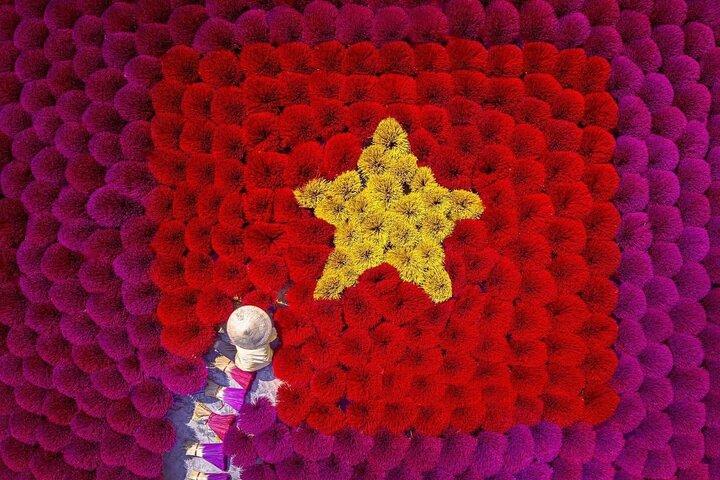 Hanoi Private Tour explore Duong Lam Village,Traditional Crafts