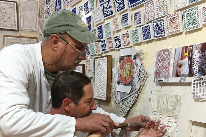 The art of Gebs sculpture with a Maâlem
