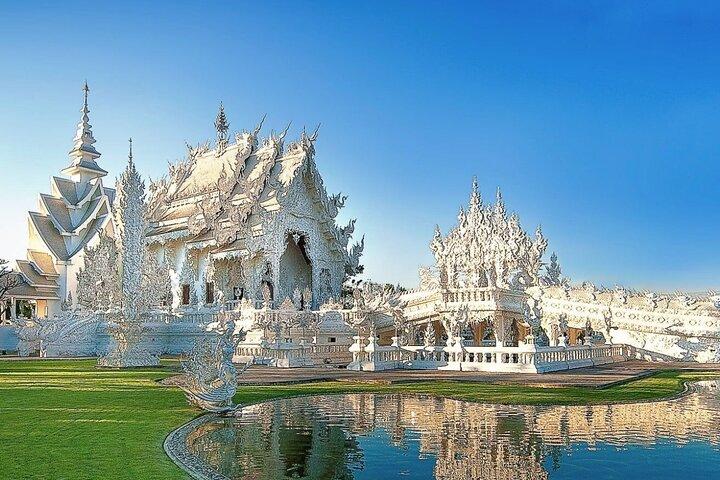 Chiang Mai to Chiang Rai: White Temple, Blue Temple, Lalitta Cafe