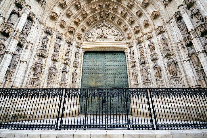 Seville Cathedral and Giralda Entry Tickets with Audio Guide