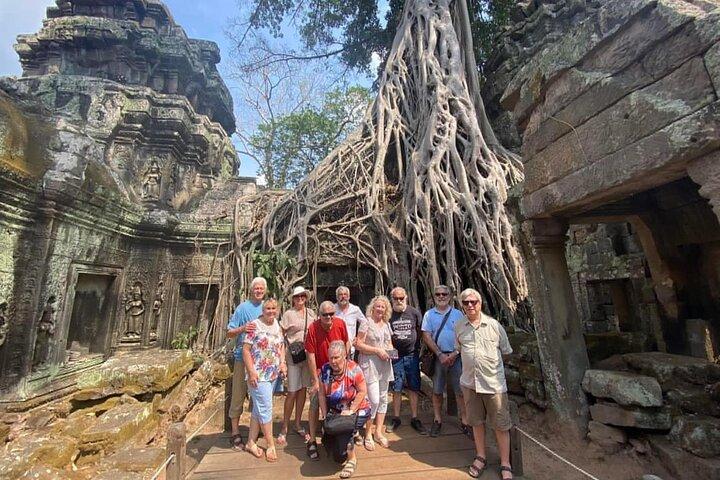 Private Angkor Wat Tour by Tuk-Tuk with English Speaking Driver