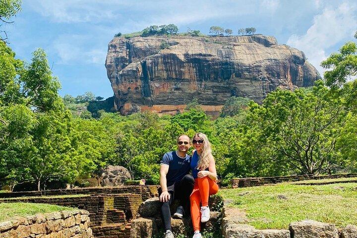From Colombo: Sigiriya and Dambulla Day Trip and Safari
