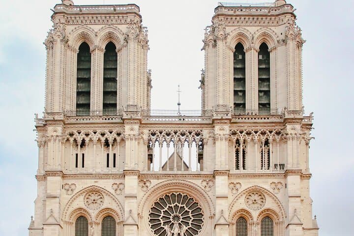 Notre-Dame Cathedral Guided Tour with Access