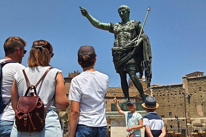 Colosseum Arena, Imperial Forums and Capitoline Hill Guided Tour