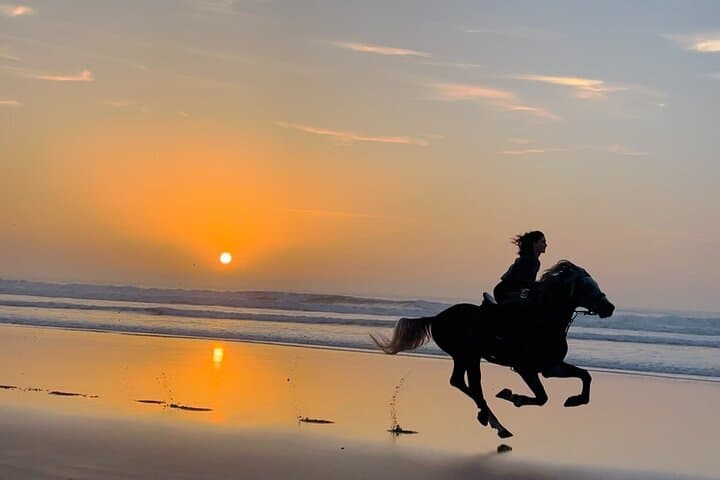 Sunset Horse Ride Experience in Essaouira