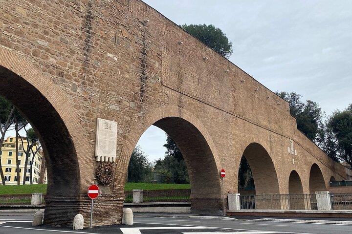 Vatican Papal Tunnel and Castel Sant’Angelo Experience