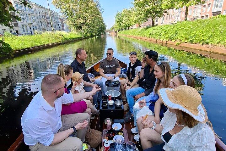 Hague Boat Tour Private Experience