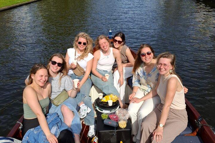Hague Boat Tour Private Experience