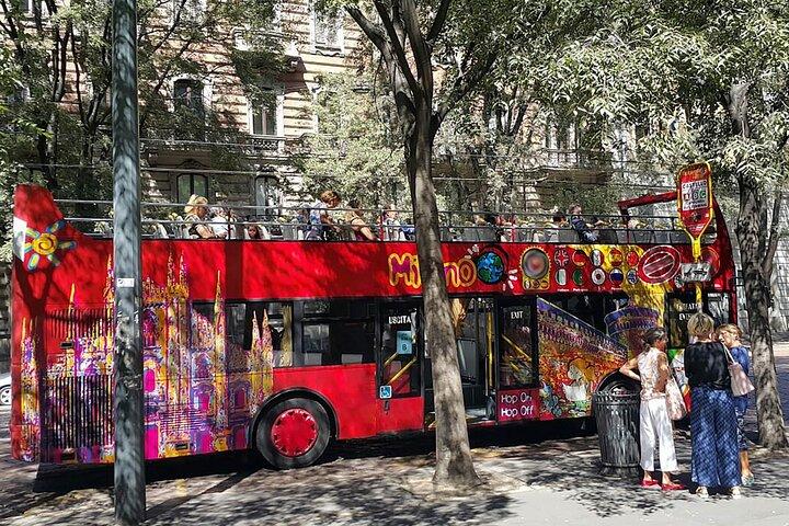 Hop-On Hop-Off Bus Tour in Milan Panoramic Icons Aboard + Ebook