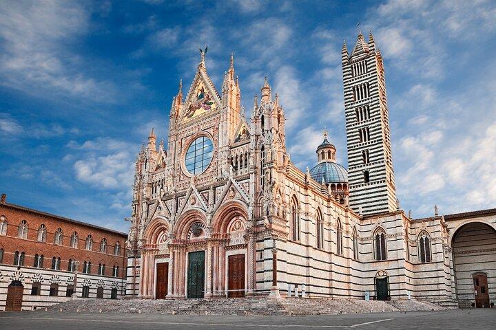 Private day trip from Florence to Pisa, San Gimignano and Siena