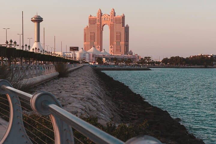 Abu Dhabi Tour From Dubai With Small Group