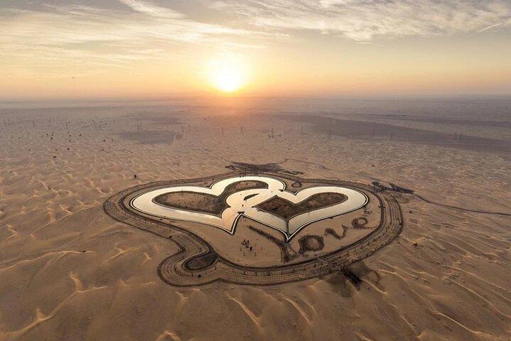 Deluxe Hot Air Balloon Flight Camel Ride, Breakfast & Transfer