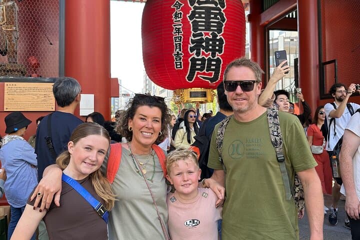 Tokyo: Asakusa Food and Culture Tour with Lunch