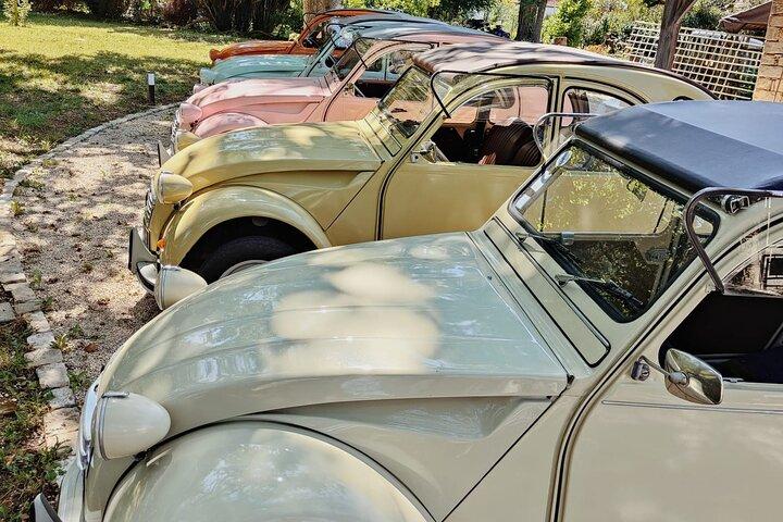 Rental 2CV in Burgundy - From St Loup Géanges & Beaune