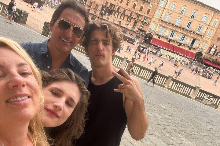 Siena Medieval Power Quest: Self-Guided Family Feud Game