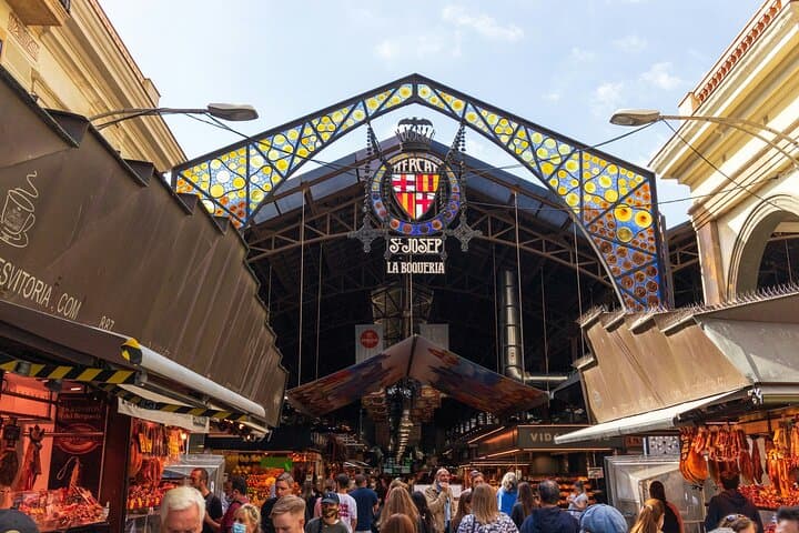 Barcelona Paella Cooking Class with Market Visit, Tapas & Sangria