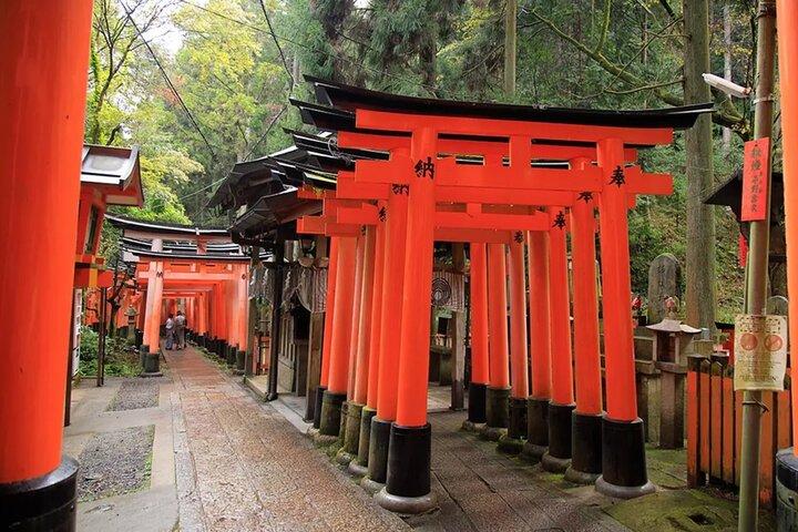 A trip to Kyoto and Osaka in one day