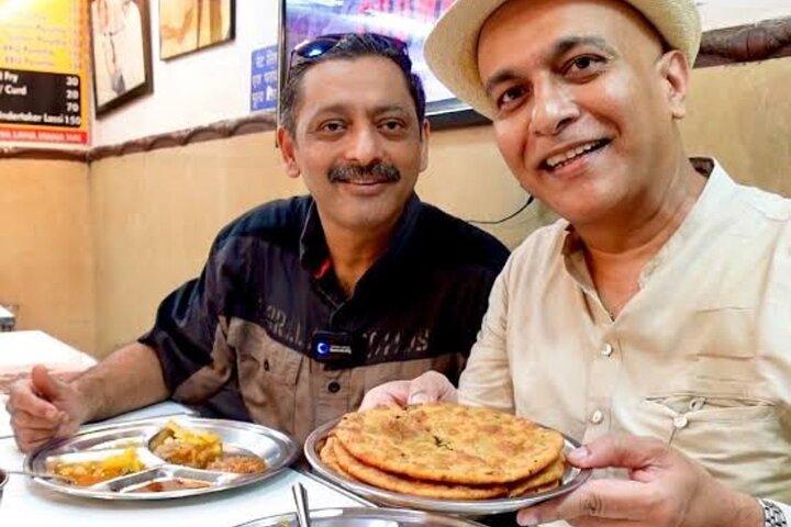 Delhi: Explore Old Delhi on Tuk Tuk with Shopping and Street Food