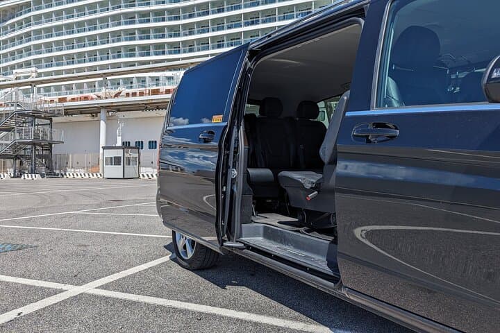 Private Transfer from Rome to Civitavecchia Port