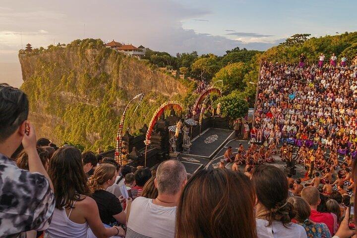 Skip-the-Line: Uluwatu Kecak Dance Ticket (First Session)