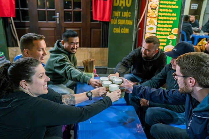 Hanoi's Vibrant Beer Hơi Culture with a Beer Lover