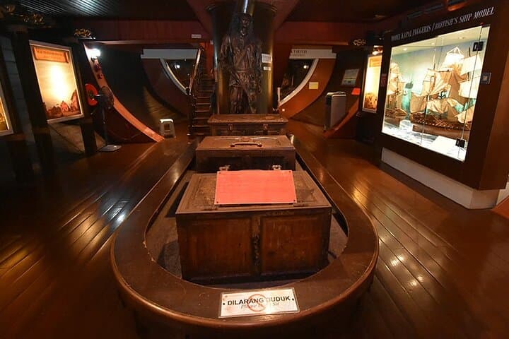 (PREMIUM) Historic Malacca Day Tour - Explore what others miss